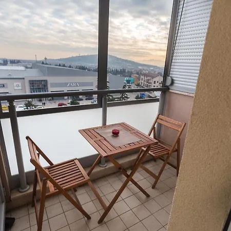 Eureka Apartment